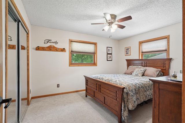 5703 Aster Lane, Waterloo, IA 50701