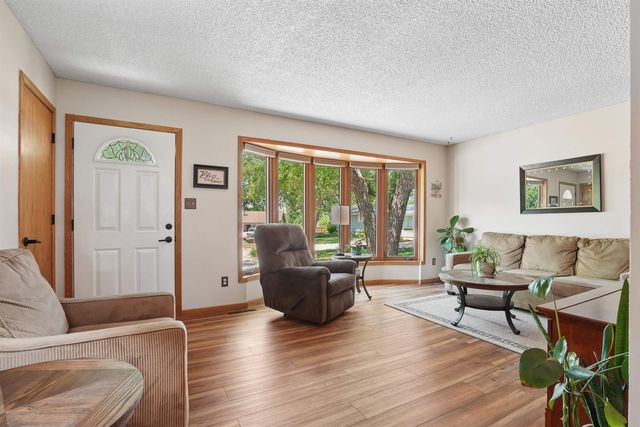 5703 Aster Lane, Waterloo, IA 50701