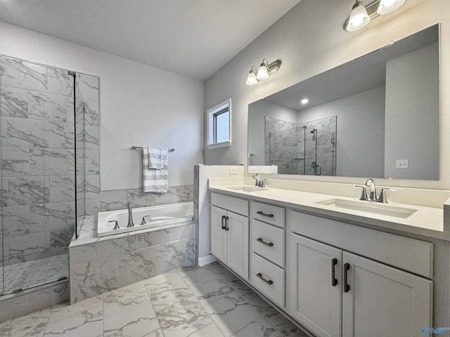 4612 Hampton Glen Circle, Owens Cross Roads, AL 35763