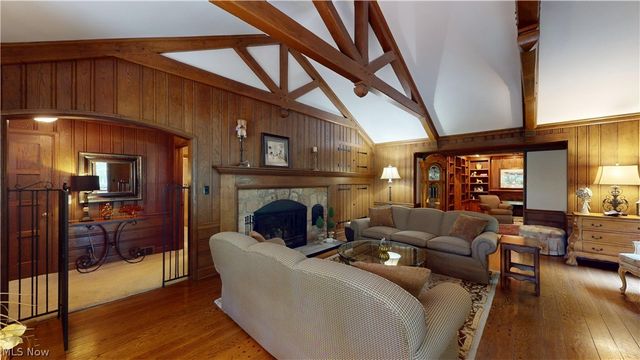 134 N Revere Road, Akron, OH 44333