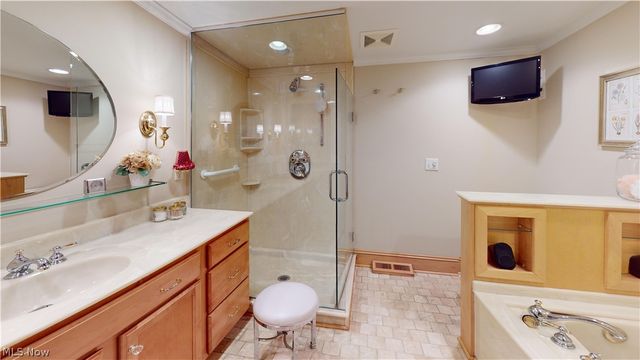 134 N Revere Road, Akron, OH 44333