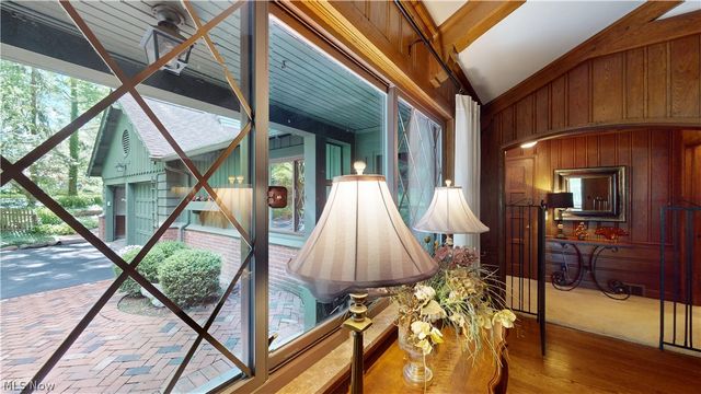 134 N Revere Road, Akron, OH 44333
