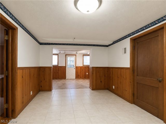 134 N Revere Road, Akron, OH 44333
