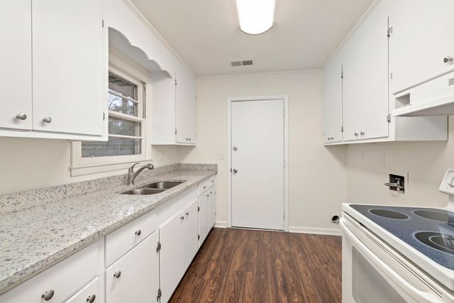 735 E Charlotte Avenue, Sumter, SC 29150