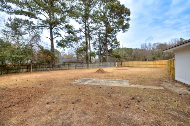 735 E Charlotte Avenue, Sumter, SC 29150