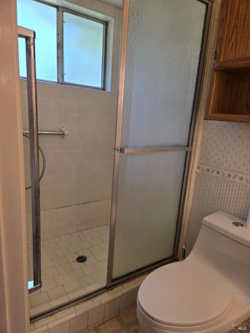 7149 lynch Rd, Santa Rosa, CA 95472