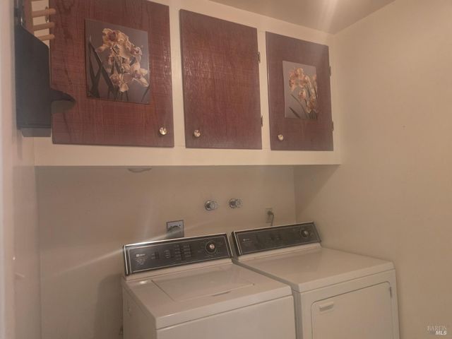 7149 lynch Rd, Santa Rosa, CA 95472