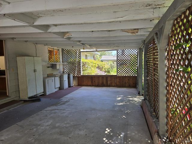 7149 lynch Rd, Santa Rosa, CA 95472