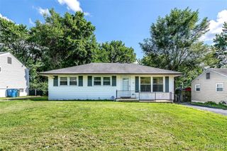 8616 Elwyn Drive, Hazelwood, MO 63042