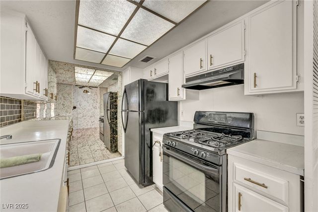 1420 Vegas Valley Drive 20, Las Vegas, NV 89169