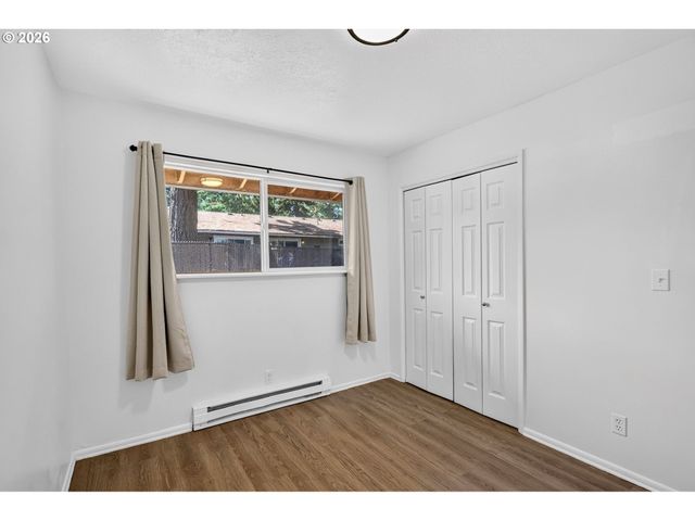 19570 Se YAMHILL St, Gresham, OR 97233