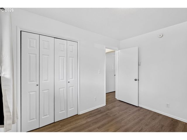 19570 Se YAMHILL St, Gresham, OR 97233