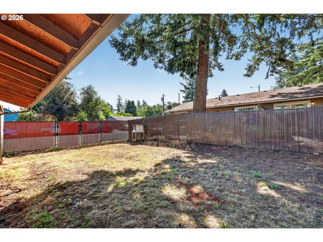 19570 Se YAMHILL St, Gresham, OR 97233
