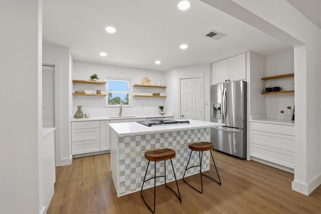 75 Maple Drive, Pottsboro, TX 75076