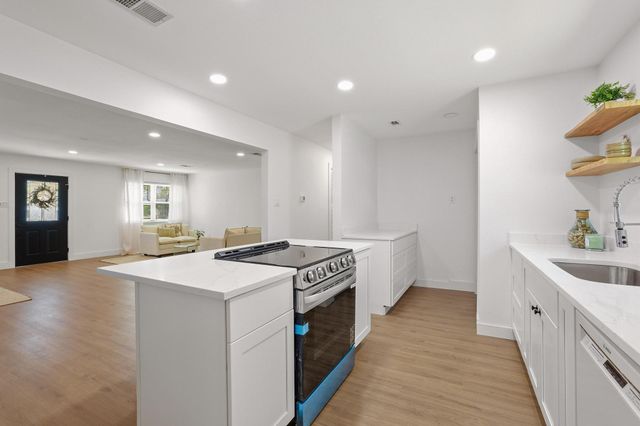 75 Maple Drive, Pottsboro, TX 75076