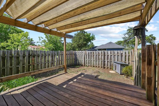 75 Maple Drive, Pottsboro, TX 75076