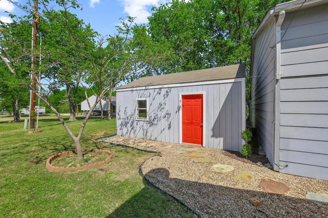 75 Maple Drive, Pottsboro, TX 75076