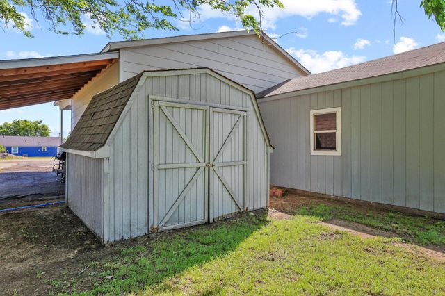 75 Maple Drive, Pottsboro, TX 75076