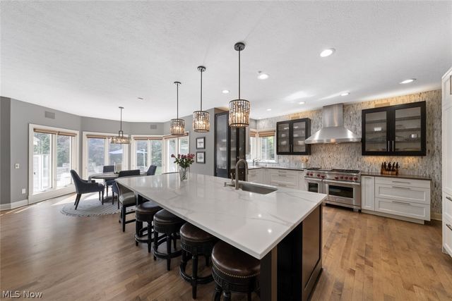4725 Maidstone Drive, Brecksville, OH 44141
