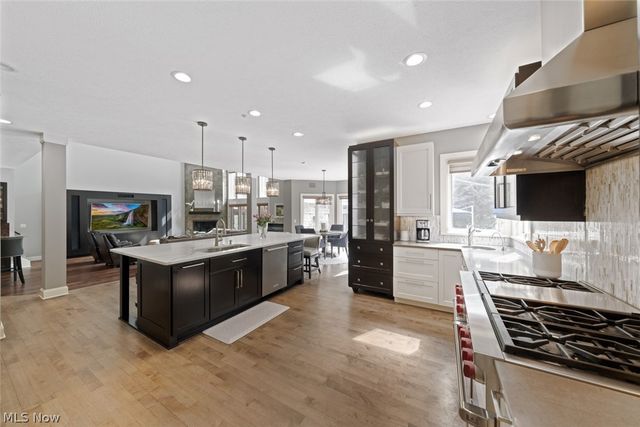 4725 Maidstone Drive, Brecksville, OH 44141