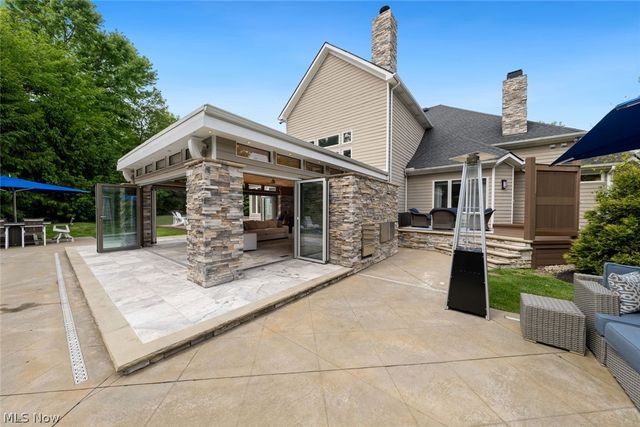 4725 Maidstone Drive, Brecksville, OH 44141