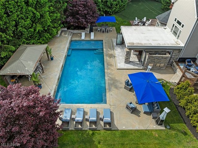 4725 Maidstone Drive, Brecksville, OH 44141