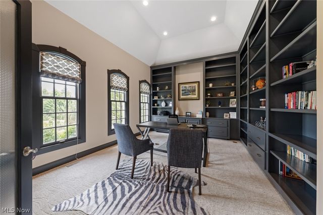 4725 Maidstone Drive, Brecksville, OH 44141