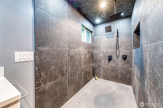 3030 Panaview Boulevard, Everett, WA 98203
