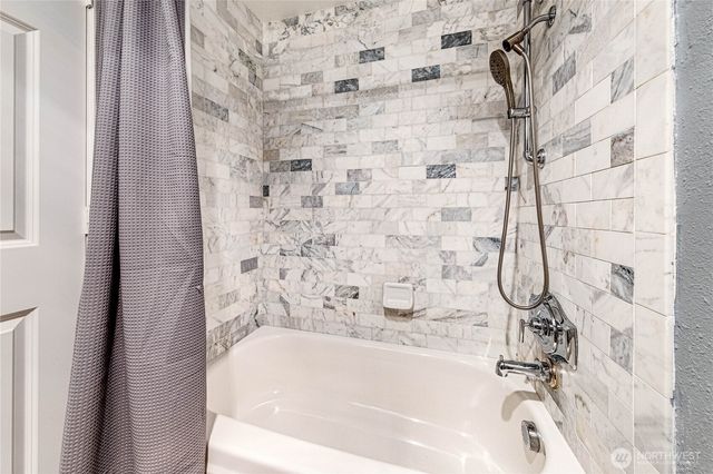 3030 Panaview Boulevard, Everett, WA 98203