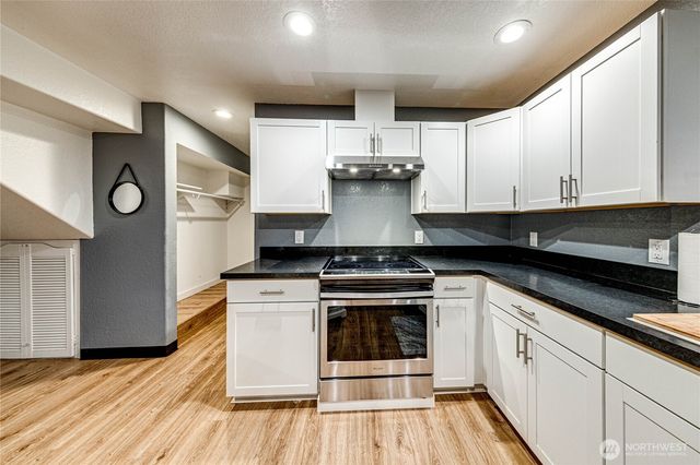 3030 Panaview Boulevard, Everett, WA 98203