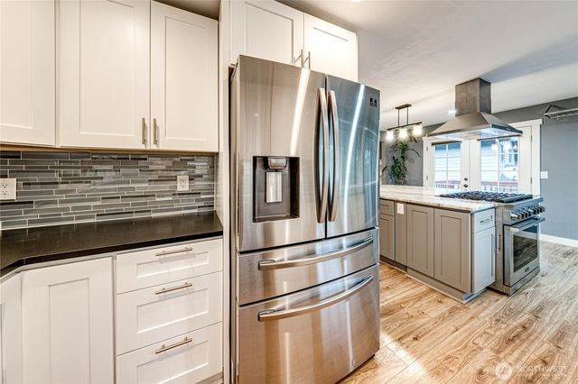 3030 Panaview Boulevard, Everett, WA 98203