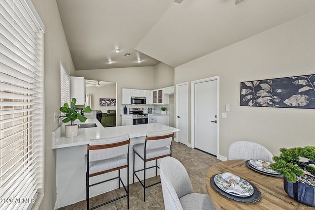8126 W WATKINS Street, Phoenix, AZ 85043