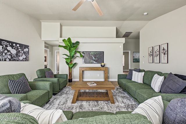 8126 W WATKINS Street, Phoenix, AZ 85043