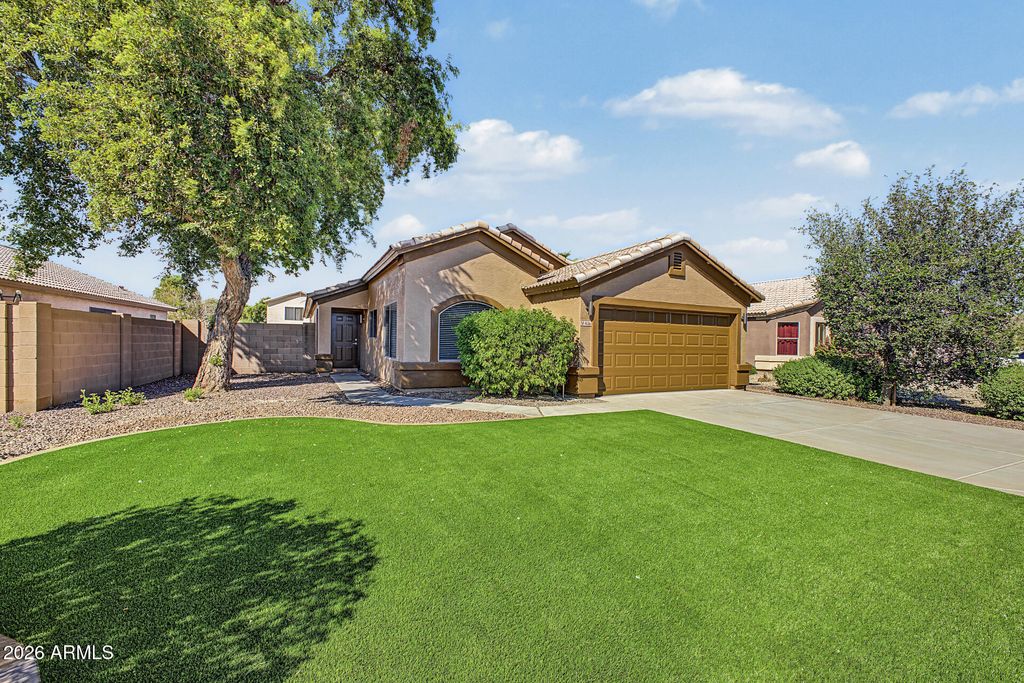 8126 W WATKINS Street, Phoenix, AZ 85043 — photo 2