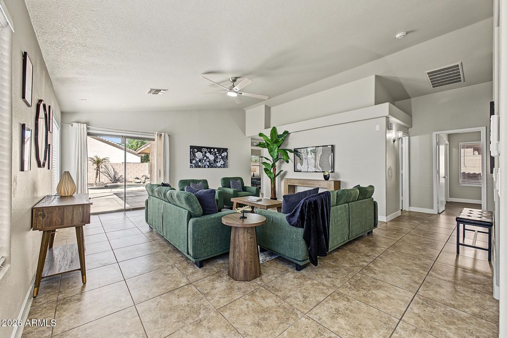8126 W WATKINS Street, Phoenix, AZ 85043 — photo 5