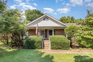 10520 Misty Ridge Lane, Charlotte, NC 28277