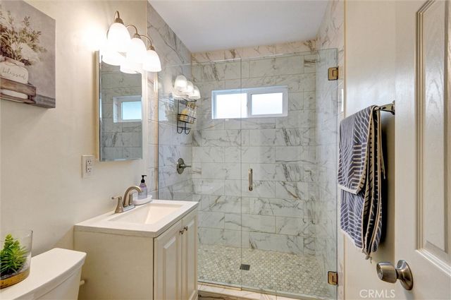 1001 N Hanover Pl, Anaheim, CA 92801