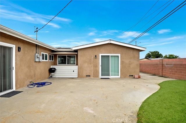 1001 N Hanover Pl, Anaheim, CA 92801