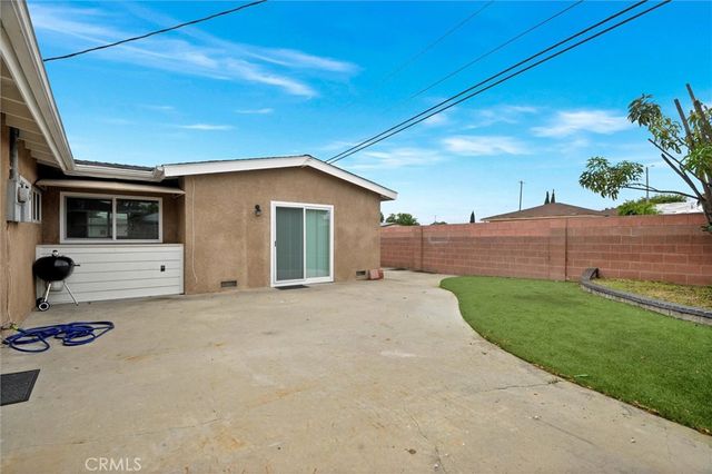 1001 N Hanover Pl, Anaheim, CA 92801