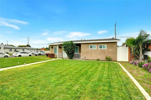 1001 N Hanover Pl, Anaheim, CA 92801