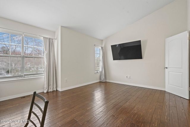 20 Canidae Court, Tinton Falls, NJ 07753