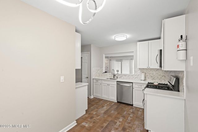 20 Canidae Court, Tinton Falls, NJ 07753