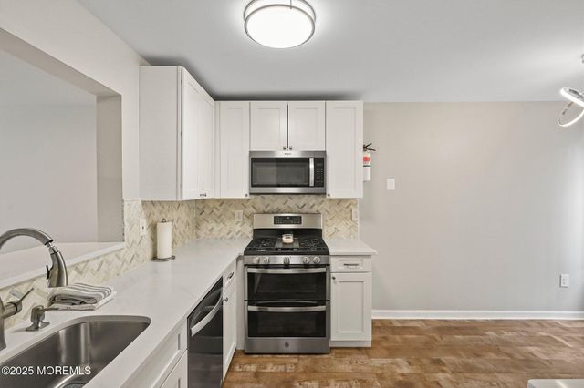 20 Canidae Court, Tinton Falls, NJ 07753