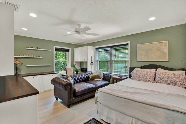 430 WILDWOOD WAY, Belleair, FL 33756