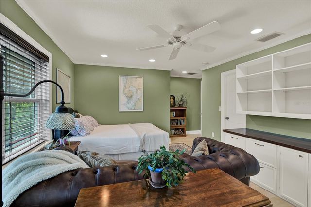 430 WILDWOOD WAY, Belleair, FL 33756