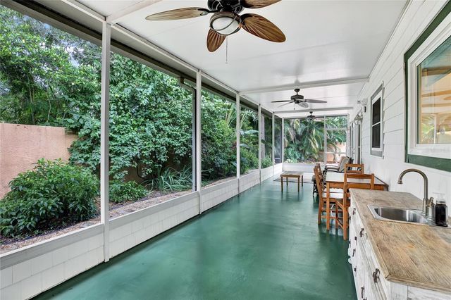 430 WILDWOOD WAY, Belleair, FL 33756