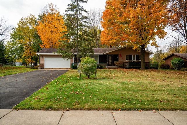 312 Woodside Drive, Cornell, WI 54732