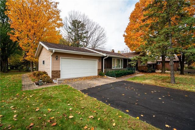 312 Woodside Drive, Cornell, WI 54732
