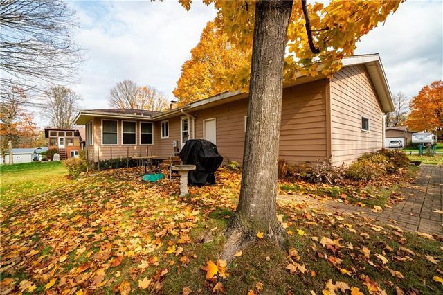 312 Woodside Drive, Cornell, WI 54732