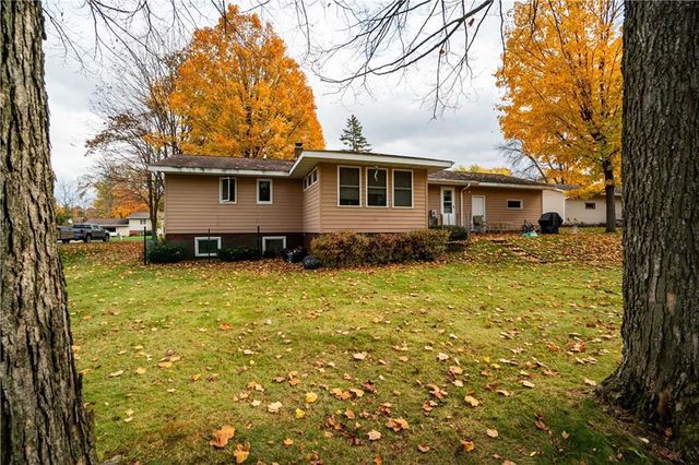 312 Woodside Drive, Cornell, WI 54732